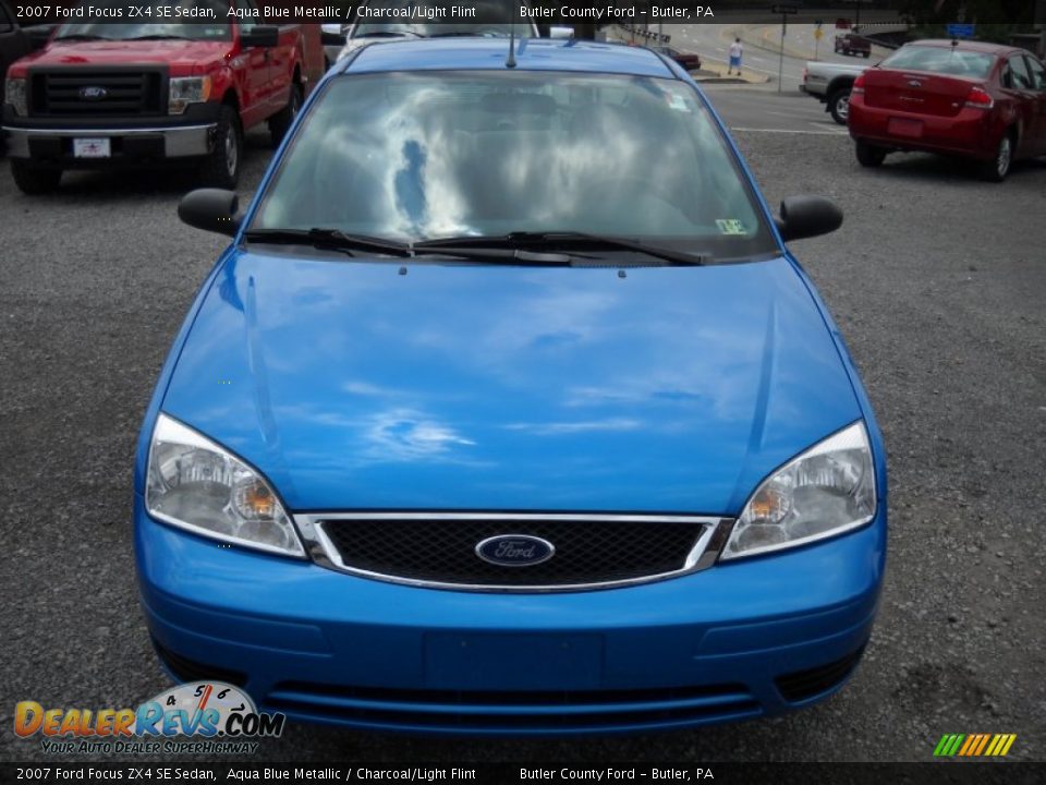 2007 Ford Focus ZX4 SE Sedan Aqua Blue Metallic / Charcoal/Light Flint Photo #17