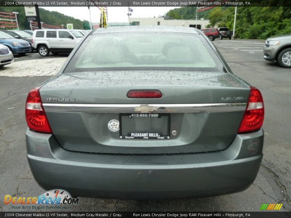 2004 Chevrolet Malibu LS V6 Sedan Medium Gray Metallic / Gray Photo #4