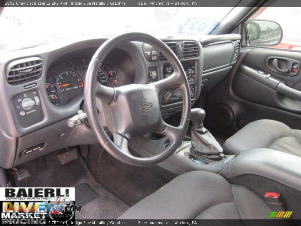 2003 Chevrolet Blazer LS ZR2 4x4 Indigo Blue Metallic / Graphite Photo #10