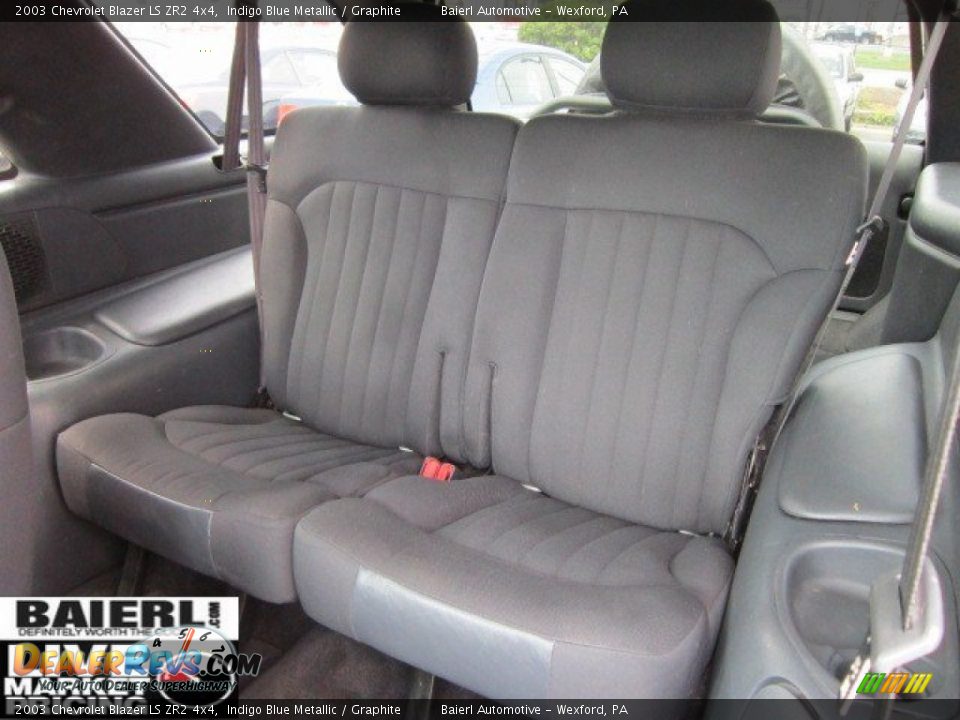 2003 Chevrolet Blazer LS ZR2 4x4 Indigo Blue Metallic / Graphite Photo #12