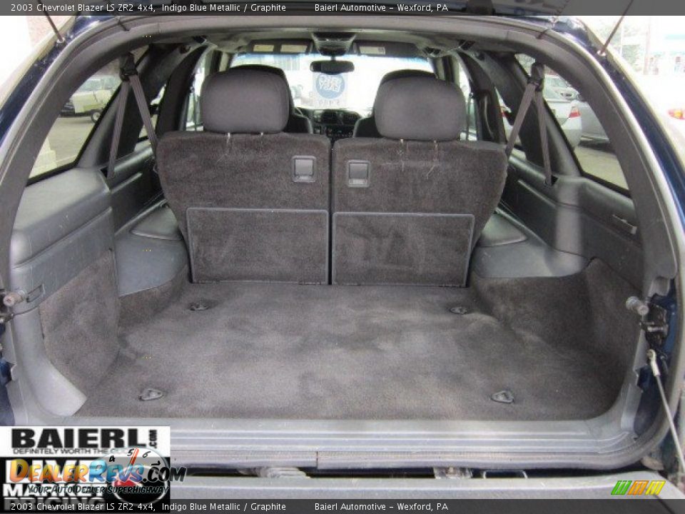 2003 Chevrolet Blazer LS ZR2 4x4 Indigo Blue Metallic / Graphite Photo #13
