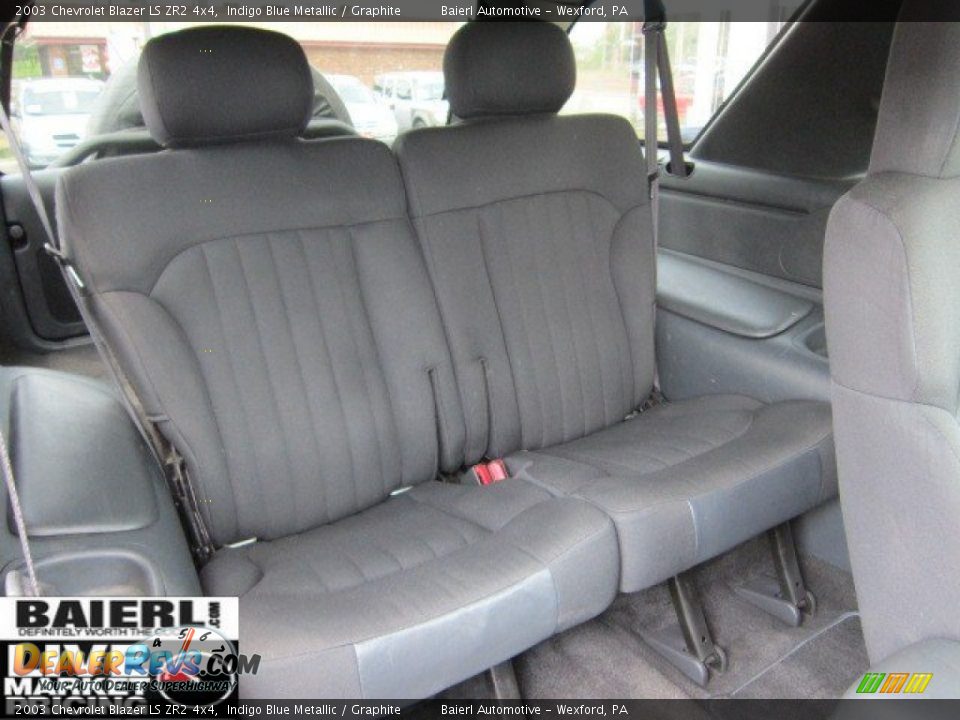 2003 Chevrolet Blazer LS ZR2 4x4 Indigo Blue Metallic / Graphite Photo #15