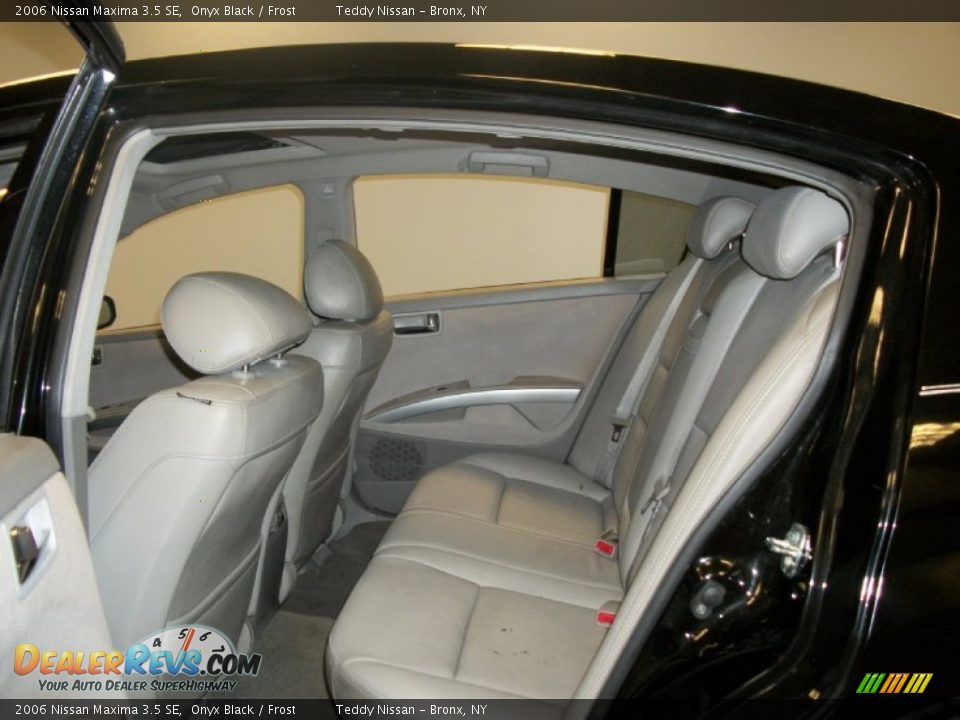 2006 Nissan Maxima 3.5 SE Onyx Black / Frost Photo #9