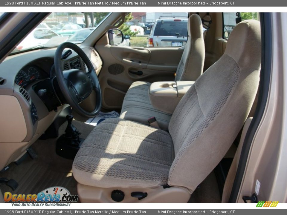 Medium Prairie Tan Interior - 1998 Ford F150 XLT Regular Cab 4x4 Photo #8