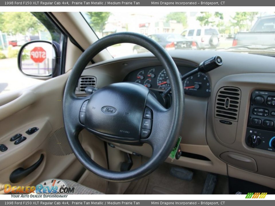 1998 Ford F150 XLT Regular Cab 4x4 Steering Wheel Photo #13
