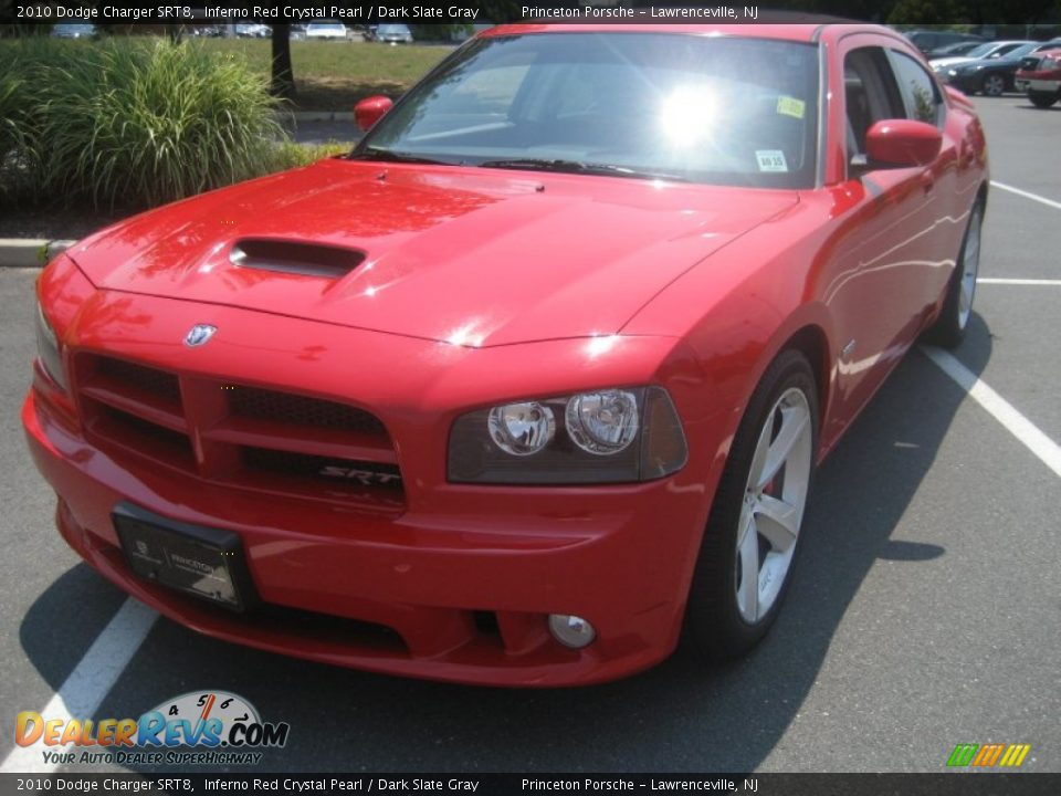 Front 3/4 View of 2010 Dodge Charger SRT8 Photo #5