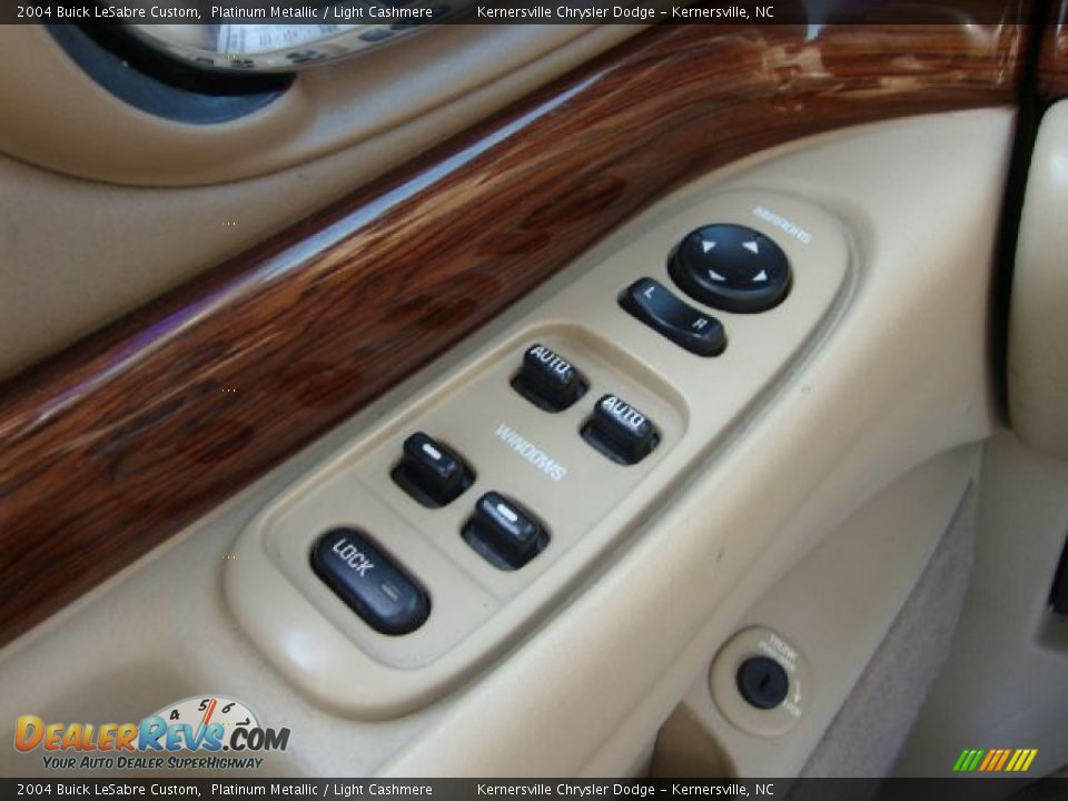 2004 Buick LeSabre Custom Platinum Metallic / Light Cashmere Photo #26