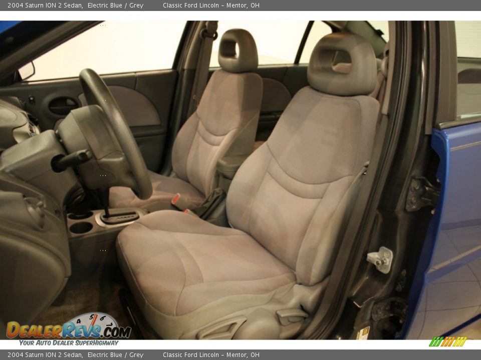 2004 Saturn ION 2 Sedan Electric Blue / Grey Photo #5