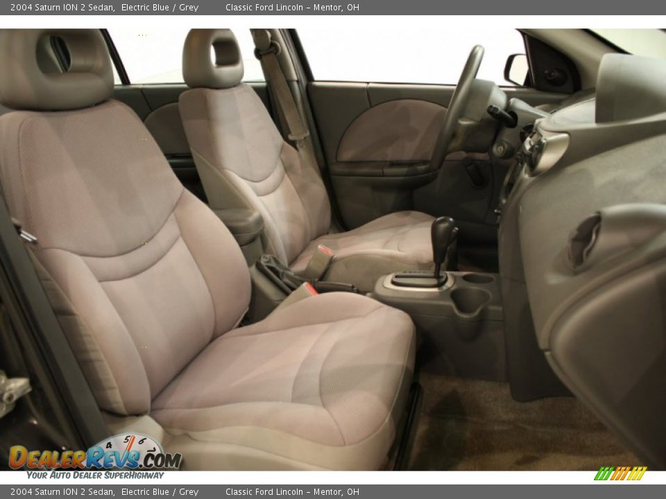 2004 Saturn ION 2 Sedan Electric Blue / Grey Photo #9