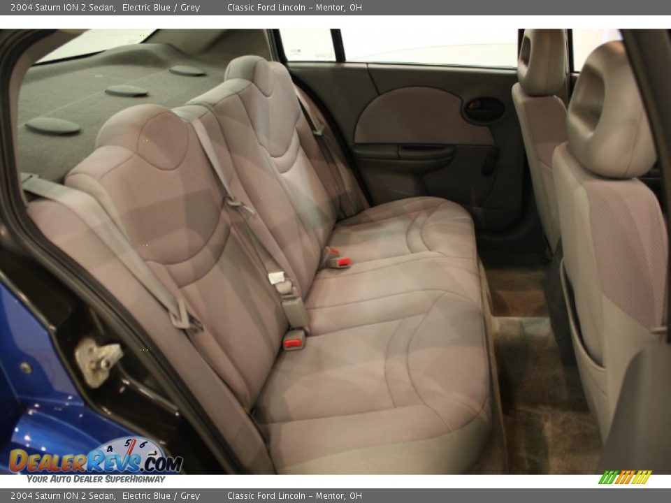 2004 Saturn ION 2 Sedan Electric Blue / Grey Photo #10