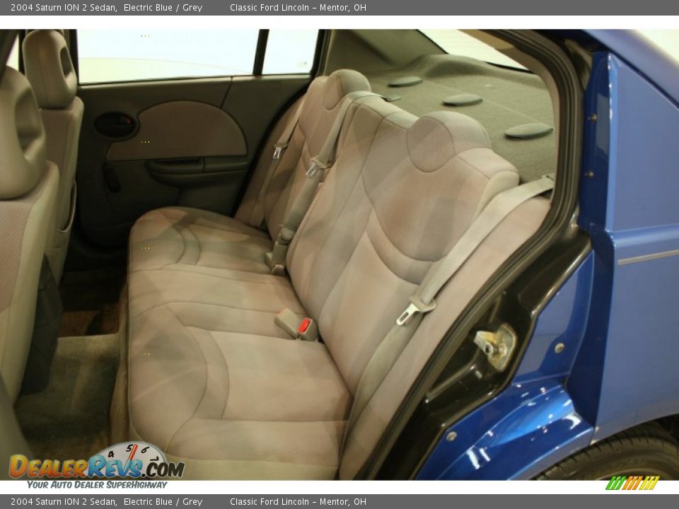 2004 Saturn ION 2 Sedan Electric Blue / Grey Photo #11
