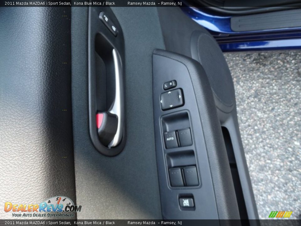 Controls of 2011 Mazda MAZDA6 i Sport Sedan Photo #23