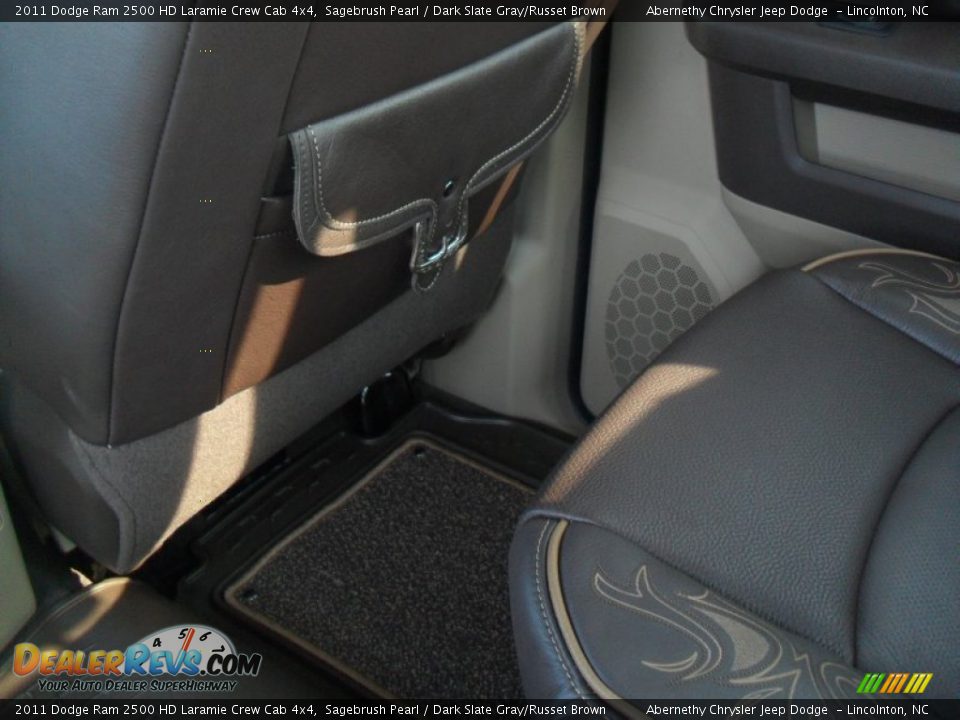 2011 Dodge Ram 2500 HD Laramie Crew Cab 4x4 Sagebrush Pearl / Dark Slate Gray/Russet Brown Photo #18
