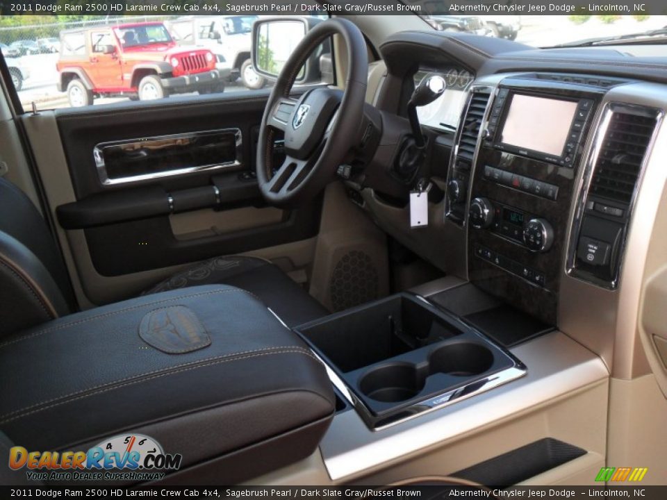 2011 Dodge Ram 2500 HD Laramie Crew Cab 4x4 Sagebrush Pearl / Dark Slate Gray/Russet Brown Photo #24