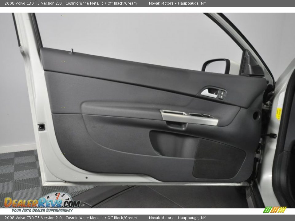 Door Panel of 2008 Volvo C30 T5 Version 2.0 Photo #10