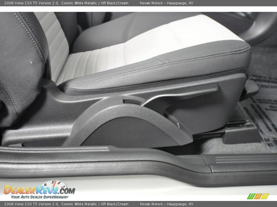 2008 Volvo C30 T5 Version 2.0 Cosmic White Metallic / Off Black/Cream Photo #23