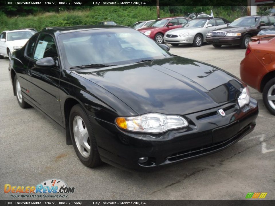 Front 3/4 View of 2000 Chevrolet Monte Carlo SS Photo #1