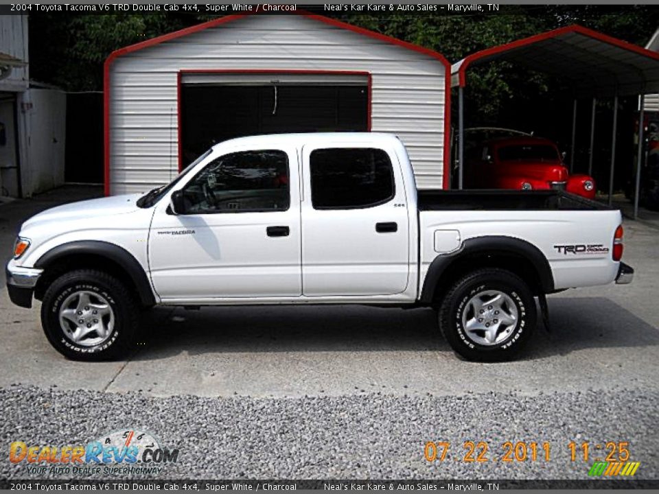 2004 Toyota Tacoma V6 TRD Double Cab 4x4 Super White / Charcoal Photo #2