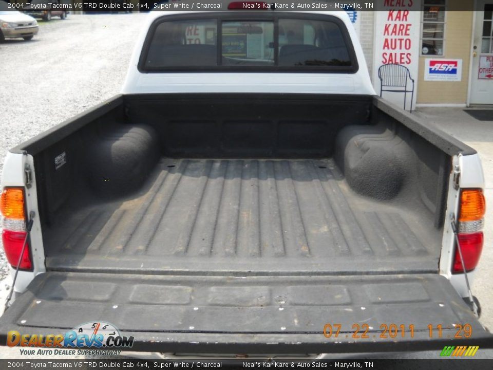 2004 Toyota Tacoma V6 TRD Double Cab 4x4 Super White / Charcoal Photo #4