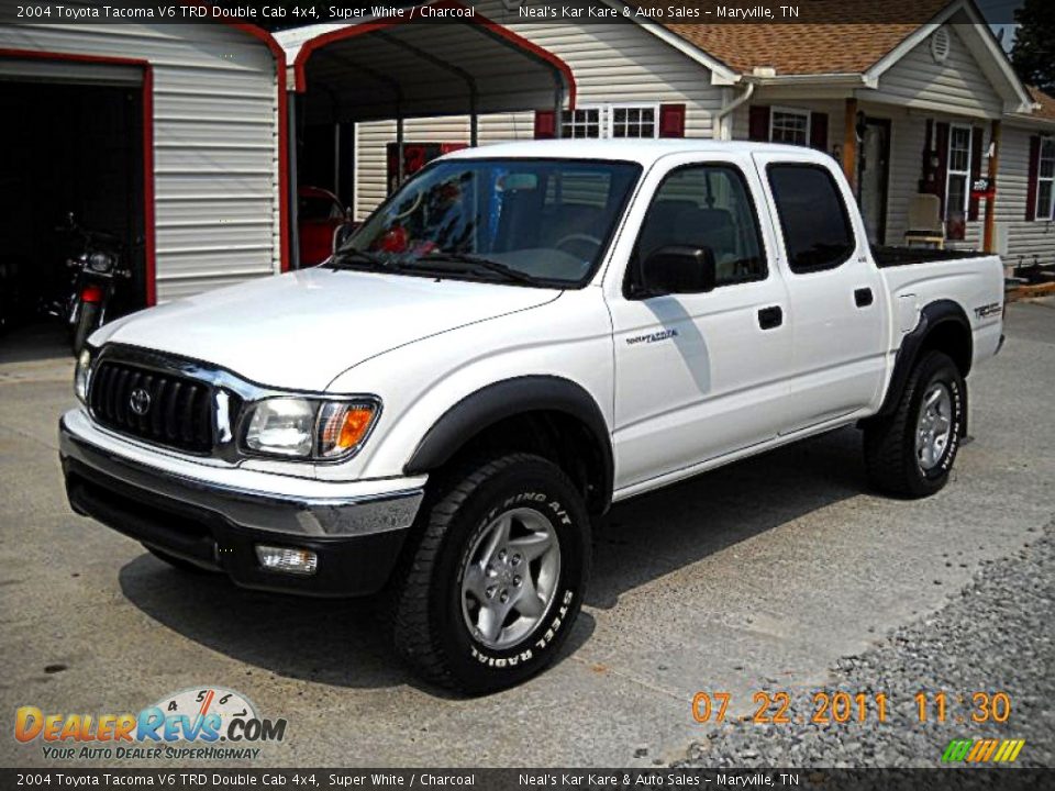 2004 Toyota Tacoma V6 TRD Double Cab 4x4 Super White / Charcoal Photo #5