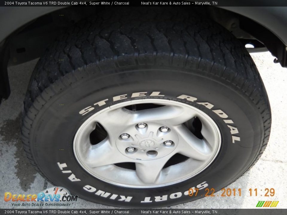 2004 Toyota Tacoma V6 TRD Double Cab 4x4 Super White / Charcoal Photo #11