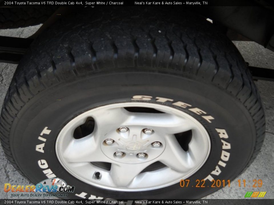 2004 Toyota Tacoma V6 TRD Double Cab 4x4 Super White / Charcoal Photo #12