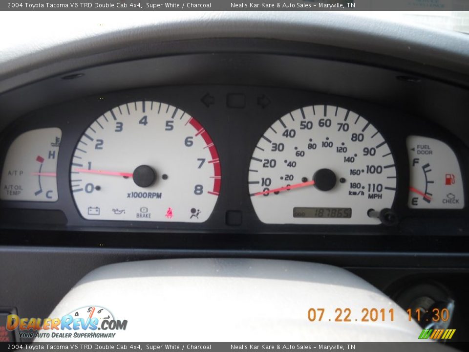 2004 Toyota Tacoma V6 TRD Double Cab 4x4 Super White / Charcoal Photo #19