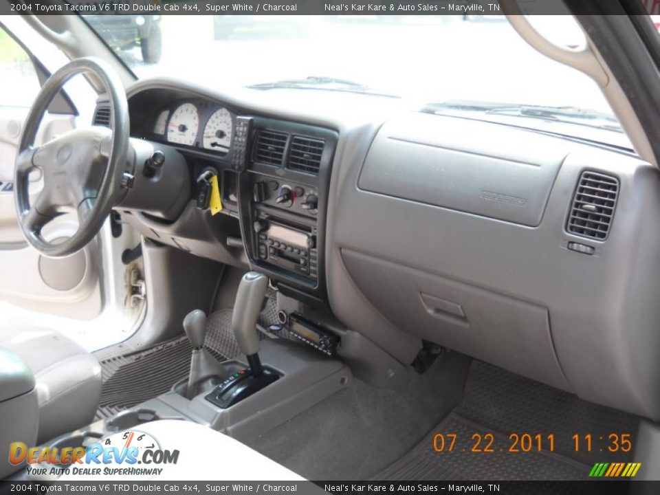 2004 Toyota Tacoma V6 TRD Double Cab 4x4 Super White / Charcoal Photo #24