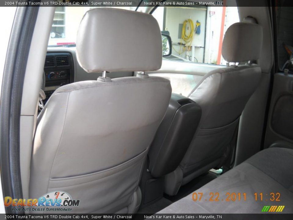 2004 Toyota Tacoma V6 TRD Double Cab 4x4 Super White / Charcoal Photo #27