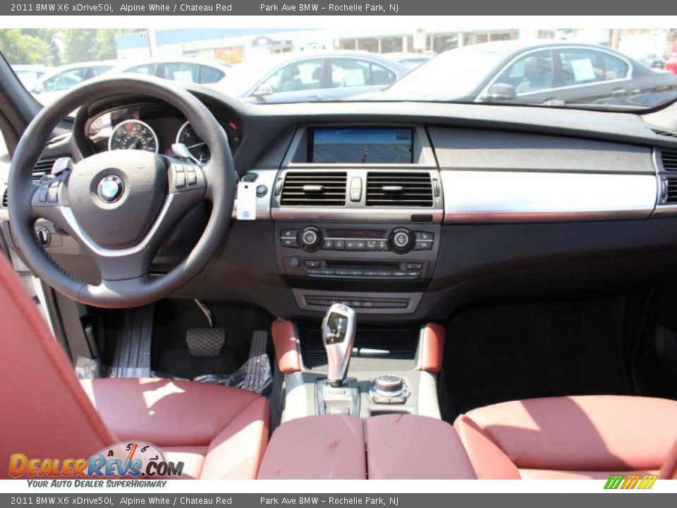 Dashboard of 2011 BMW X6 xDrive50i Photo #13