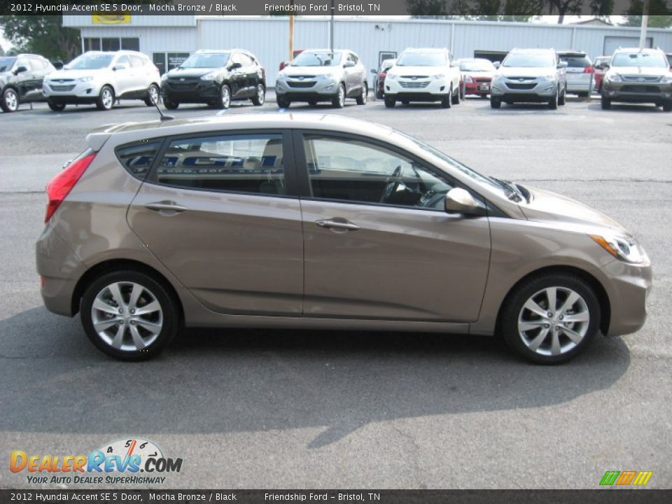 Mocha Bronze 2012 Hyundai Accent SE 5 Door Photo #5