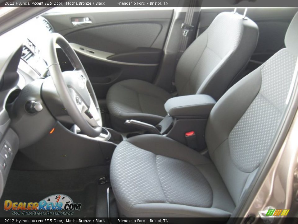 2012 Hyundai Accent SE 5 Door Mocha Bronze / Black Photo #13