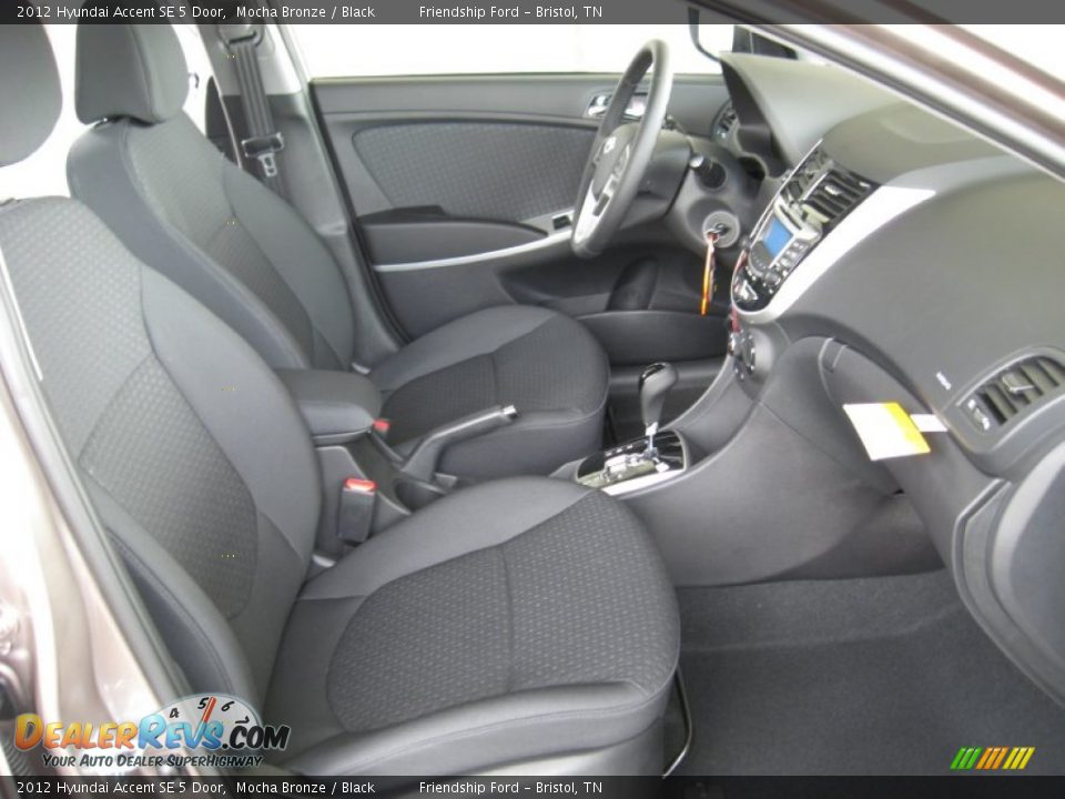 Black Interior - 2012 Hyundai Accent SE 5 Door Photo #19