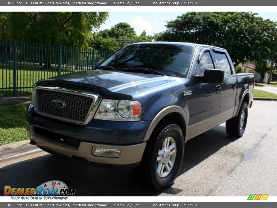 2004 Ford F150 Lariat SuperCrew 4x4 Medium Wedgewood Blue Metallic / Tan Photo #1