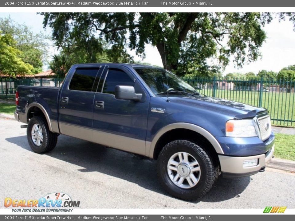 2004 Ford F150 Lariat SuperCrew 4x4 Medium Wedgewood Blue Metallic / Tan Photo #12