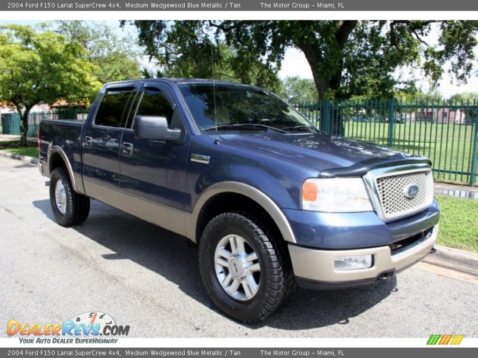 2004 Ford F150 Lariat SuperCrew 4x4 Medium Wedgewood Blue Metallic / Tan Photo #13