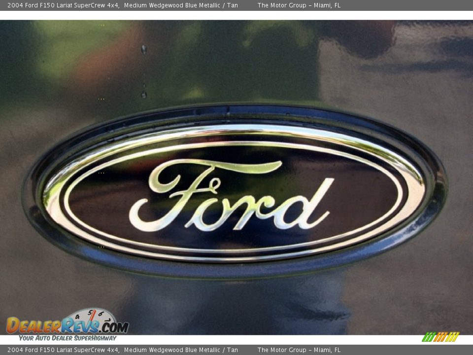 2004 Ford F150 Lariat SuperCrew 4x4 Medium Wedgewood Blue Metallic / Tan Photo #28