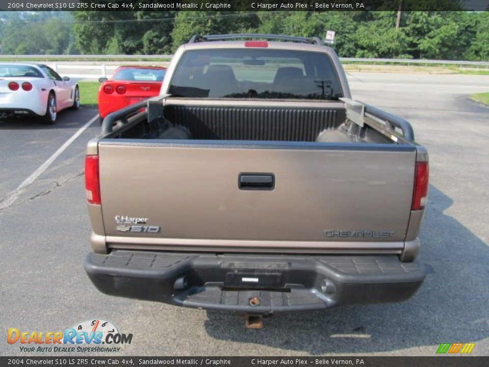 2004 Chevrolet S10 LS ZR5 Crew Cab 4x4 Sandalwood Metallic / Graphite Photo #8