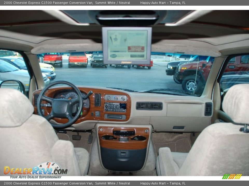 Dashboard of 2000 Chevrolet Express G1500 Passenger Conversion Van Photo #6