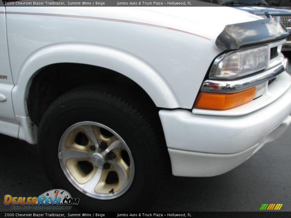 2000 Chevrolet Blazer Trailblazer Summit White / Beige Photo #2