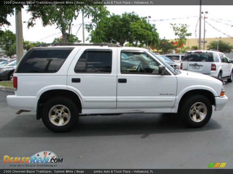 2000 Chevrolet Blazer Trailblazer Summit White / Beige Photo #9