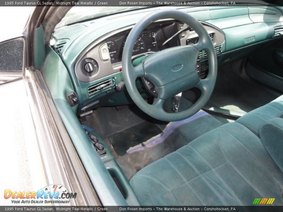1995 Ford Taurus GL Sedan Midnight Teal Metallic / Green Photo #12