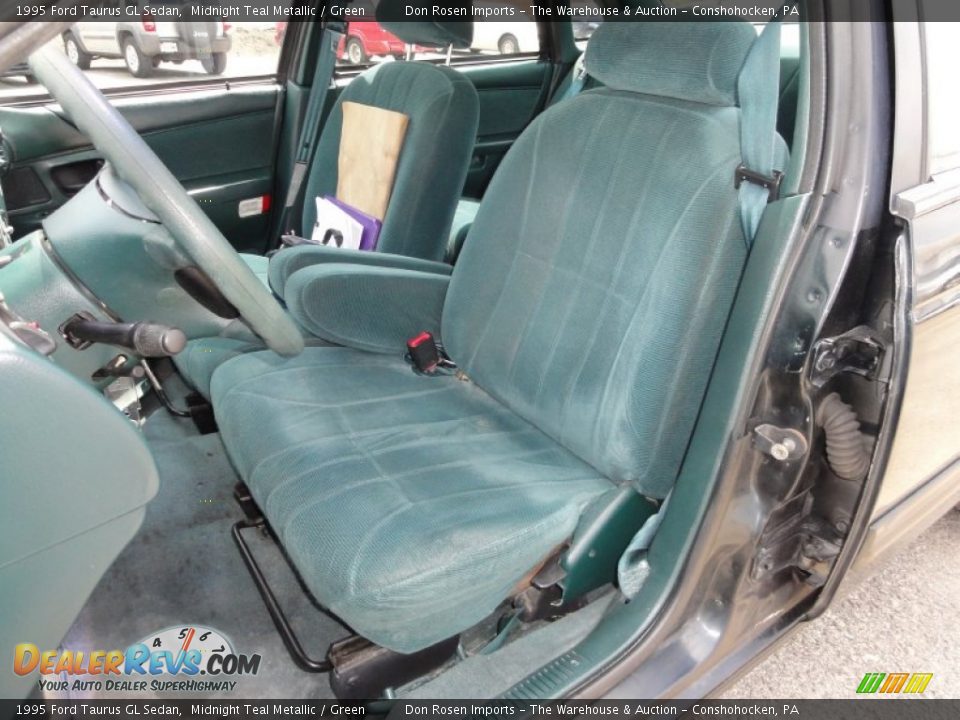 1995 Ford Taurus GL Sedan Midnight Teal Metallic / Green Photo #17