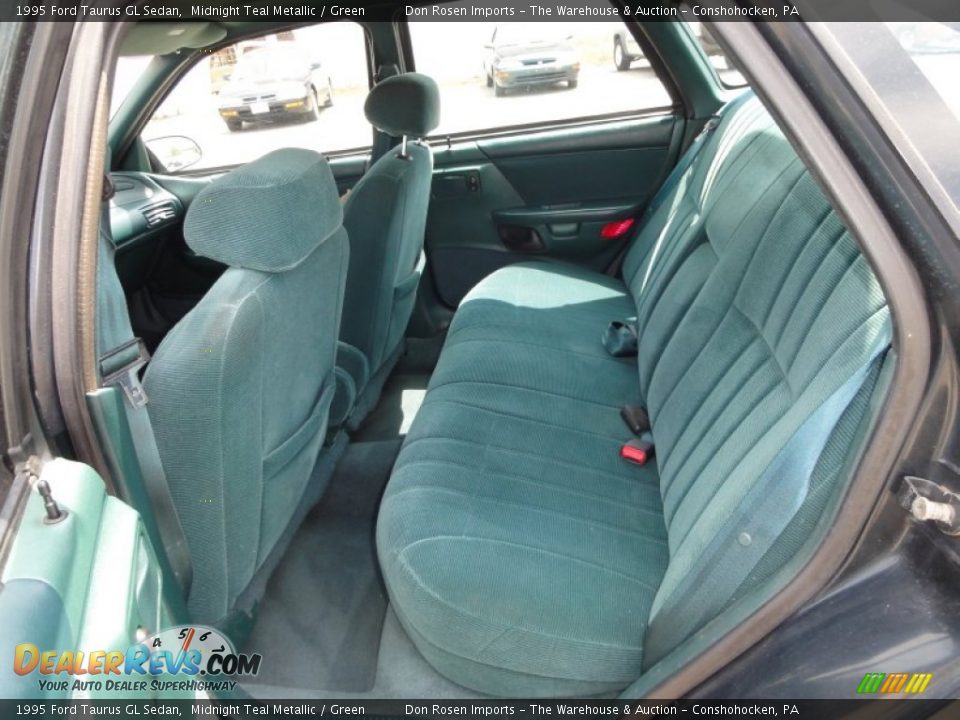 1995 Ford Taurus GL Sedan Midnight Teal Metallic / Green Photo #25