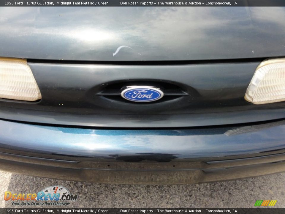 1995 Ford Taurus GL Sedan Midnight Teal Metallic / Green Photo #34