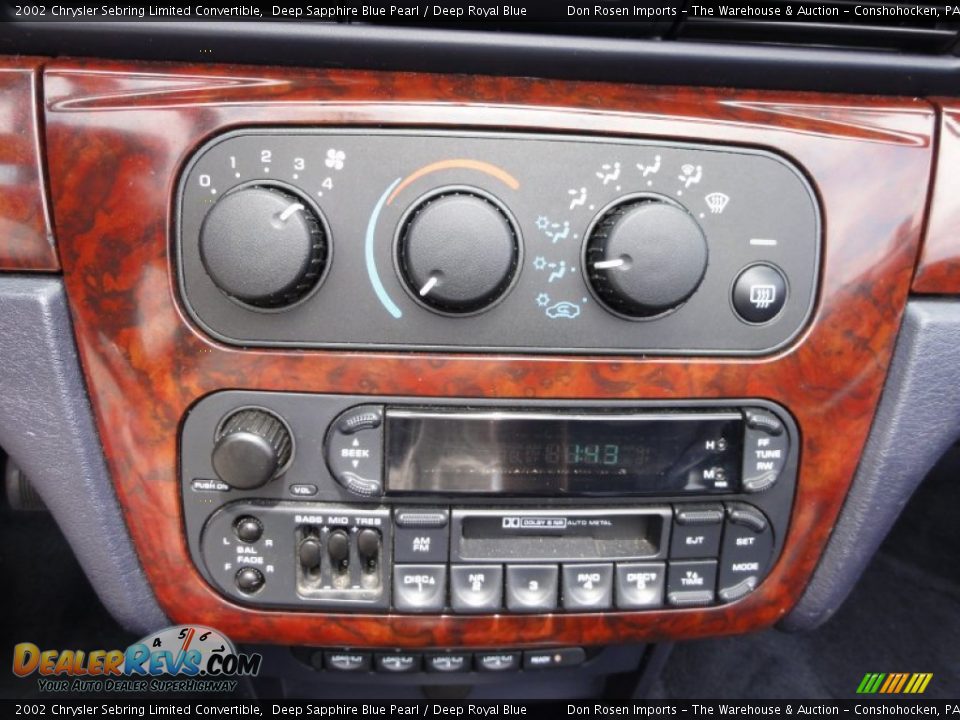 Controls of 2002 Chrysler Sebring Limited Convertible Photo #36