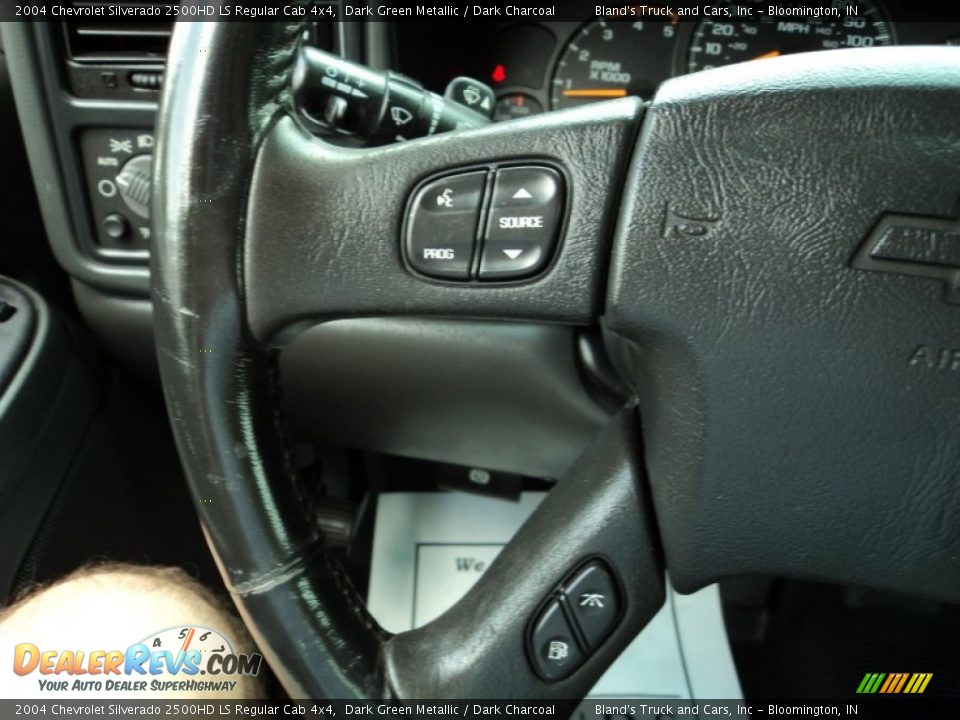 2004 Chevrolet Silverado 2500HD LS Regular Cab 4x4 Dark Green Metallic / Dark Charcoal Photo #8