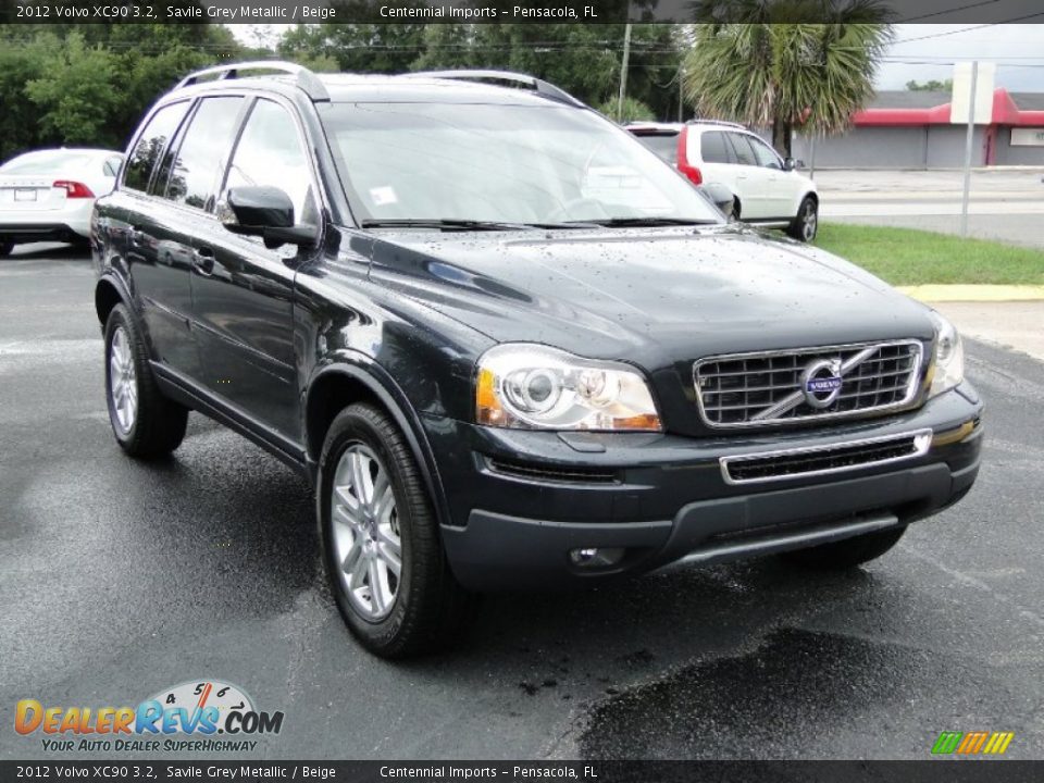 Front 3/4 View of 2012 Volvo XC90 3.2 Photo #3