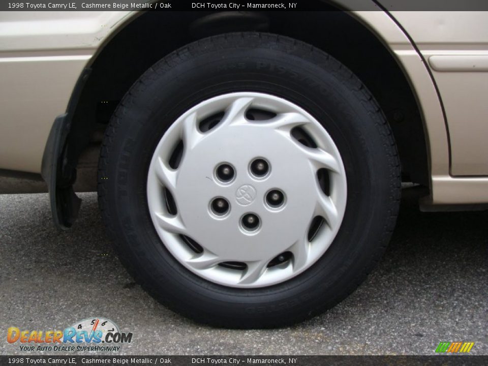 1998 Toyota Camry LE Wheel Photo #13