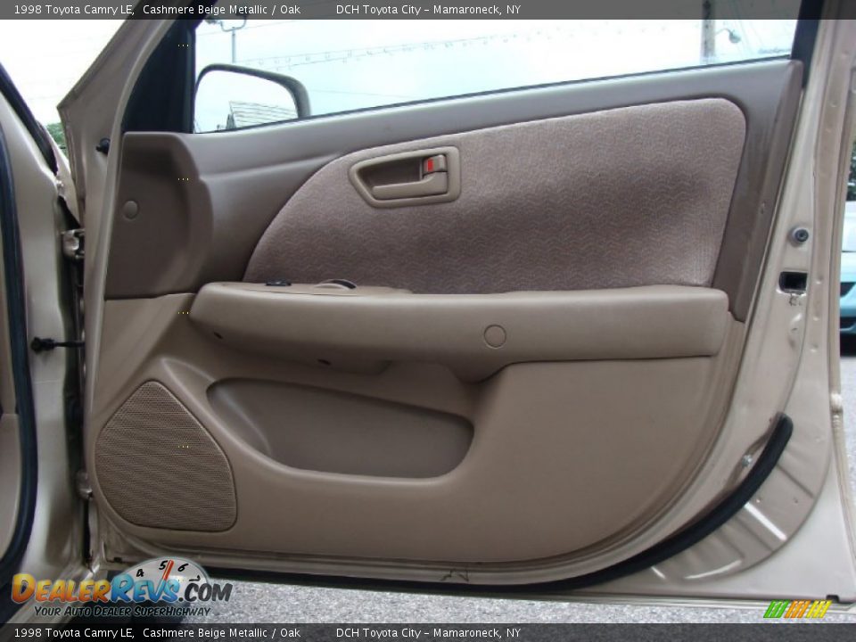 Door Panel of 1998 Toyota Camry LE Photo #17